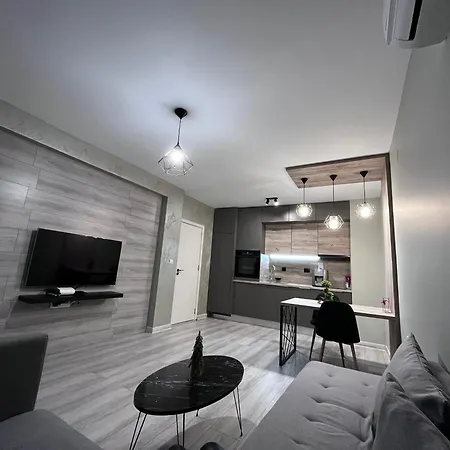 Beautiful Free Parking Garage Φιλιππούπολη