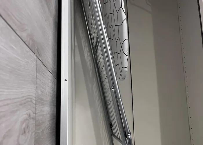 Beautiful Free Parking Garage Apartmán *